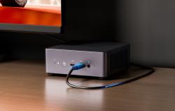 Minis Forum MINI-PC UM790 Pro Ryzen 9 7940HS 32GB RAM + 1TB