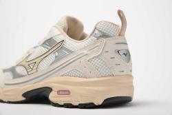 Mizuno MXR SPORT / Snow White/Pristine/Silver tenisky