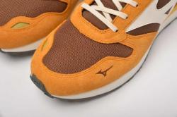 Mizuno RB87 / Cappuccino/Pristine/Cedar tenisky POUZE 44.0/9.5 - Oranžová (VÝPRODEJ)