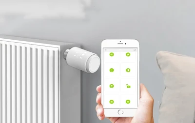 Moes TV02 bílá ZigBee termostatická hlavice s LCD displejem