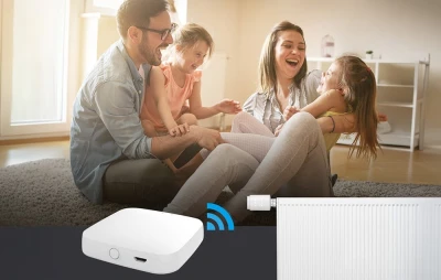 Moes TV02 bílá ZigBee termostatická hlavice s LCD displejem