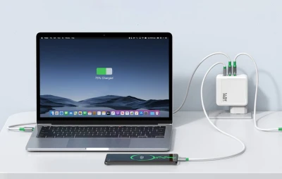 Mokin PD140W 2C1A GaN 2xUSB-C 1xUSB-A bílá síťová nabíječka