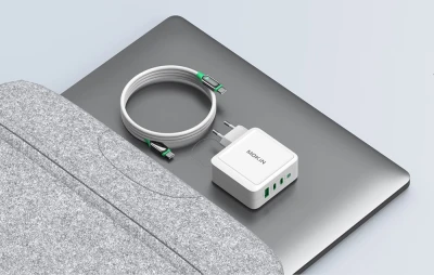 Mokin PD140W 2C1A GaN 2xUSB-C 1xUSB-A bílá síťová nabíječka