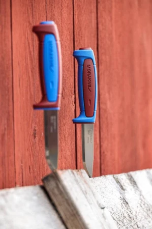 Morakniv Basic 546 Color of the Year 2025 (S) Dala Red/Siljan Blue pracovní nůž