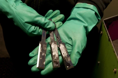 Morakniv No 2000 S stříbrná nerezová čepel