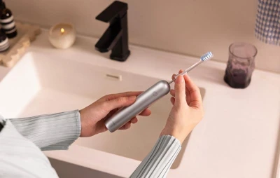 Mova Elektrický zubní kartáček Fresh Pro (stříbrný)