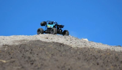 IQ models MZ-SHARK 1/10 modrý - voda bláto sníh