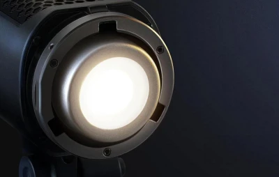Neewer LED lampa MS150C RGB 150W 2700-6500K