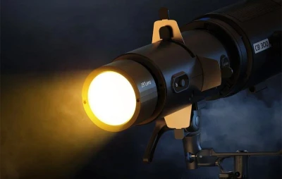 Neewer LS-300 300 W černý reflektor s uchycením Bowens