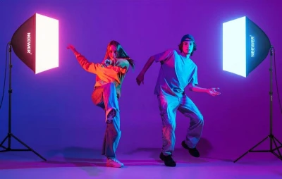 Neewer Sada NK800 dva softboxy + žárovky RGB 24W 2700-6500K + stativy + stínítka