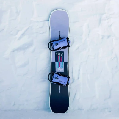Nidecker Cheat Code W 25/26 dámský snowboard + Raven Fastec FT360 black/fuchsia dámské vázání