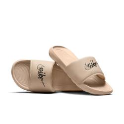 Nike Victori One W sanddrift/black/sanddrift 2025 dámské nazouváky