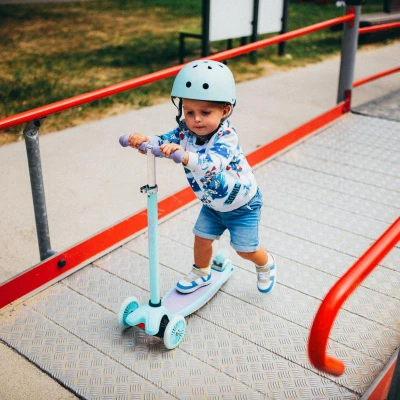 Nils Fun HLB1310 s LED fialová dětská tříkolová koloběžka