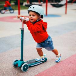 Nils Fun HLB1310 s LED zelená dětská tříkolová koloběžka
