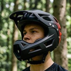 Nils MTW101 červená Full face přilba s odnímatelným chráničem brady