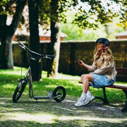 Nils WH10121 16/12 kolobežka s pumpovanými kolesami