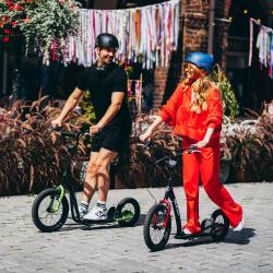 Nils WH10201 16/12 kolobežka s pumpovanými kolesami