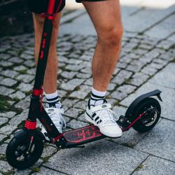 Nils HM209T čierna-červená skladacia kolobežka