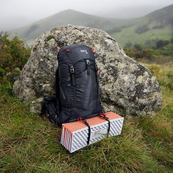 Nils Skládací pěnová karimatka Camp NC1768 s reflexní vrstvou oranžová