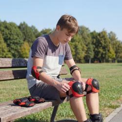 Nils Souprava chráničů Extreme H210 červená