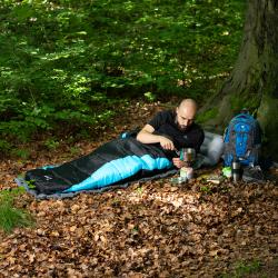 NILS CAMP Spací pytel NC2012, černý/modrý