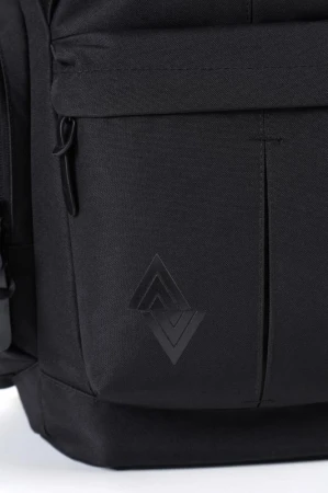 Nitro Batoh DAYPACKER TWO true black