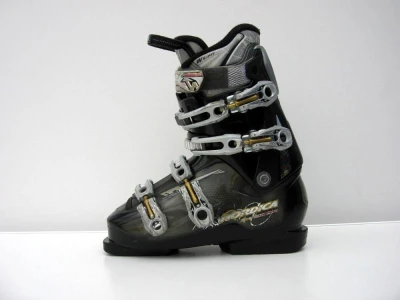 Nordica Použité lyžáky Sportmachine 255 mm