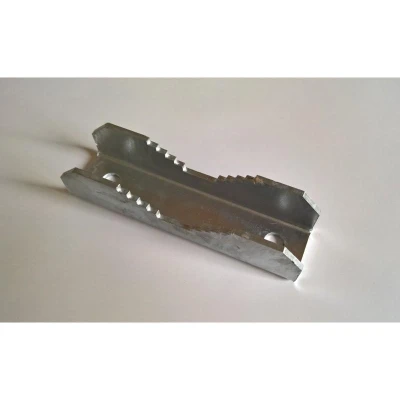 Tŕmen protikus 3mm, rozteč 100mm Tŕmen protikus 3mm, rozteč 100mm