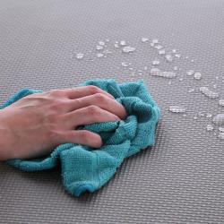 ONE FITNESS Ochranná puzzle podložka MP10 růžovo-šedá