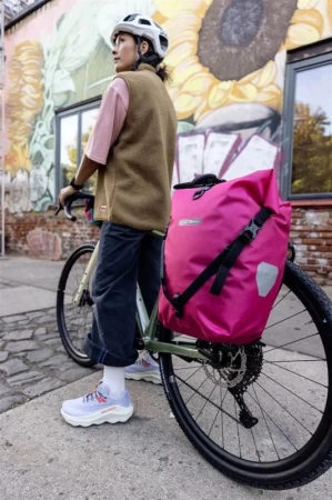 ORTLIEB Back-Roller Cyber vodotěsné zadní brašny POUZE růžová (VÝPRODEJ)