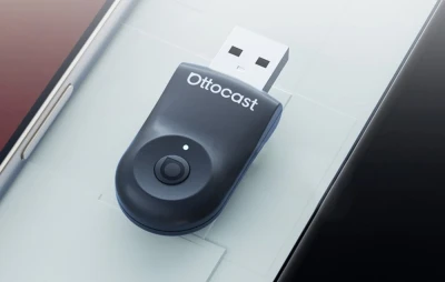 Ottocast CA505-T MINI černý bezdrátový adaptér 2 v 1 pro CarPlay a Android Auto