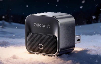 Ottocast Mini Core CA525-T3 černý bezdrátový adaptér
