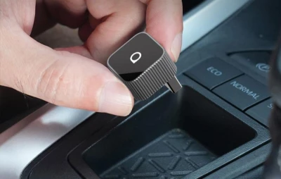 Ottocast CP88-T2 Mini černý bezdrátový adaptér CarPlay a Android Auto