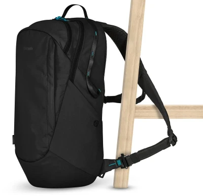 Pacsafe Batoh ECO 25L BACKPACK econyl black + sleva 500,- na příslušenství
