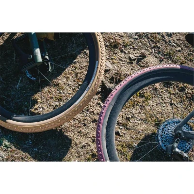 PANARACER Plášť GRAVELKING SK 700x40 Cranberry/hnědá
