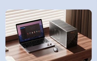 Peladn X-2 tmavě šedá Thunderbolt 3 eGPU dokovací stanice