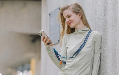 Pgytech LinkGo šedý řemínek na telefon