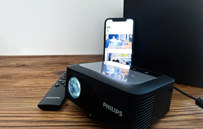 Philips N-110 černý 720p mini projektor