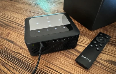 Philips N-110 černý 720p mini projektor