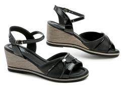 Piccadilly 408232-2 čierne dámske sandále