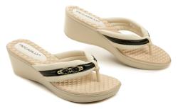 Piccadilly 540345-1 béžové dámské žabky na klínu