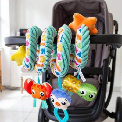 PLAYGRO Špirála baby textilná so zvieratkami na kočík pre bábätko