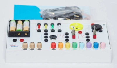Plus a mínus elektronická dětská stavebnice 50 pokusů na baterie CZ