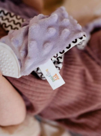 PLYŠ Muchláček Zajíc baby usínáček chrastítko kousátko pro miminko