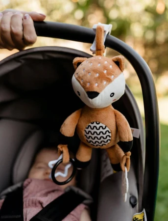 PLYŠ Srnec baby natahovací hrací strojek závěsný usínáček pro miminko