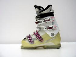 Salomon Divine 255 mm Použité lyžáky