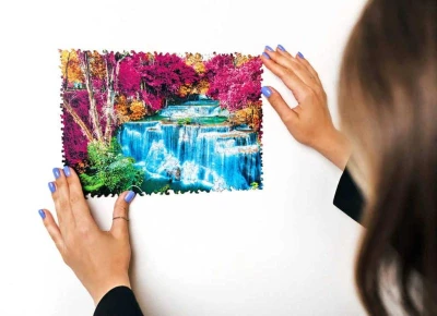 PUZZLER DREVO Farebný vodopád 30x21cm dekoratívna skladačka 250 dielikov