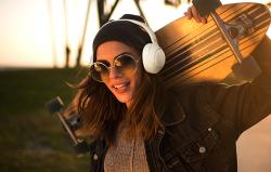 Qcy Bezdrátová sluchátka H3, ANC (bílá)