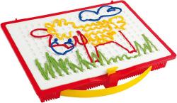 Quercetti Filo kreativní vyšívací sada kufřík s bavlnkami a předlohami