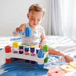 Quercetti Hammer Peggy baby zatloukačka 8 kolíků s kladívkem plast